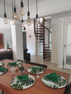 Em Ondina, atravessou praia! Subiu escada piscina! - 8