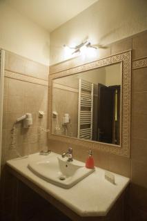 hostel lake plastira - 5
