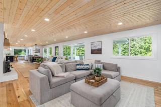 Lake Legacy Estate - Cloverdale - 6