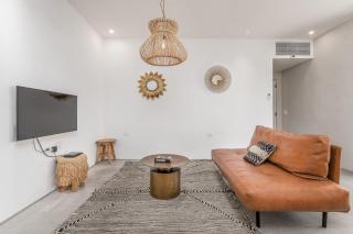 Trendy apartment next to Levinsky market - 4