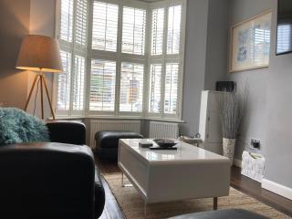 Tynwald Beachside Town House, West Kirby by Rework Accommodation - West Kirby - 9
