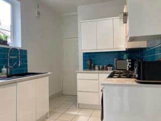 Tynwald Beachside Town House, West Kirby by Rework Accommodation - West Kirby - 8