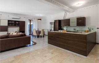 Beautiful Home In Veprinac With Wifi - Veprinac - 4