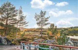 Nice Home In Lysøysundet With Kitchen - - 6