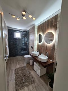 Luxury 2 bedroom holiday apartment - Braşov - 9