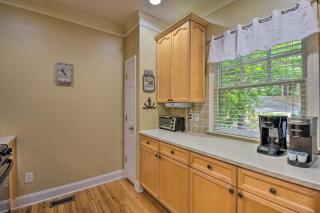 Big Canoe Retreat with Deck and Golf Course Views - 4