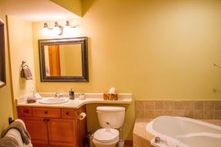 Tranquility Bay Waterfront Inn - Sechelt - 5