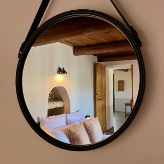 PROCHE UZES LE COCON DU PEINTRE ANGLAIS - Sanilhac-et-Sagriès - 0