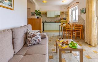 Holiday Home Valtura Cr - Valtura - 2