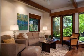 Luxury 1 Bedroom Downtown Aspen Vacation Rental With Access To A Heated Pool, Hot Tubs, Game Room And Spa - 9