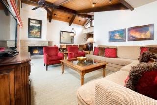 Luxury 1 Bedroom Downtown Aspen Vacation Rental With Access To A Heated Pool, Hot Tubs, Game Room And Spa - 4