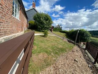 Robyns Nest, self catering cottage - 2
