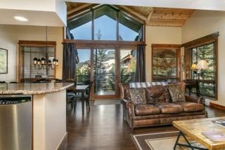 3 Bedroom In Lionshead Village At The Antlers - 8