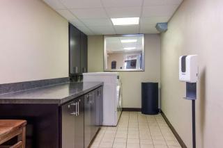 Best Western Dutch Valley Inn - 2