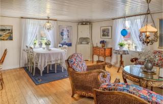 2 Bedroom Gorgeous Home In Åsa - 6