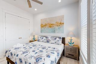 Key Lime Pie on Dalton - 2