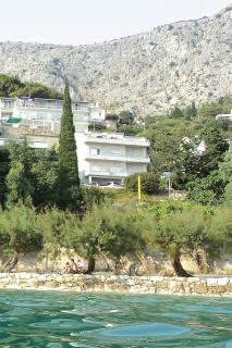 Apartments by the sea Omis - 8334 - 9
