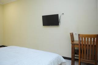 Griya Agnes Semarang Mitra RedDoorz - Kalibanteng-kidul - 2