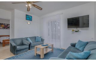 4 Bedroom Stunning Home In Omisalj - 2