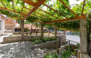 Pet Friendly Home In Donji Zagon - 4