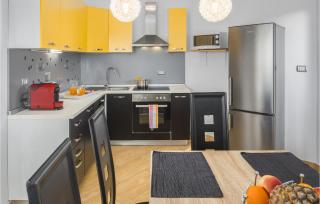 Gorgeous Home In Valtura With Wifi - Valtura - 3