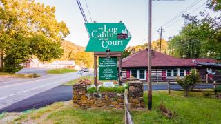 Log Cabin Motor Court - Asheville - 3