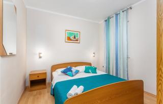 2 Bedroom Nice Apartment In Pinezici - Pinezici - 8