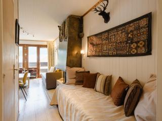 Appartement Chaleureux avec Balcon, Proche des Pistes et Commerces - La Clusaz - FR-1-304-70 - 2