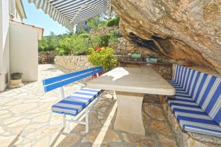 Apartments with a parking space Hvar - 8728 - 3