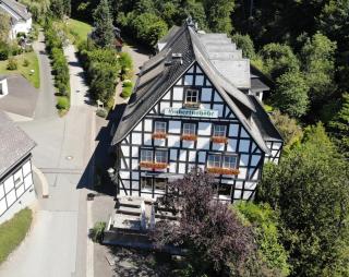 Hotel & Gasthof Hubertushöhe - Ihr Hotel für Urlaub mit Hund - Schmallenberg - 0