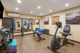 Best Western Hilliard Inn & Suites - Hilliard - 2