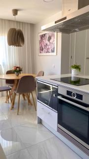 Ocean View Luxury Apartment - Lagos - 8