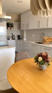 Ocean View Luxury Apartment - 5