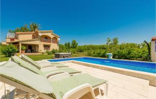 Awesome Home In Ljubac With Jacuzzi - Ljubač - 2