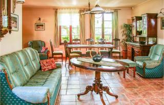 Cozy Home In Lebcz With Kitchen - 8