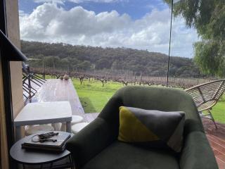 Cinque Stelle · spacious villa private bushland - Yallingup Siding - 4