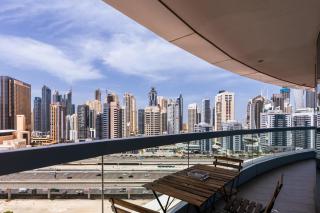 180° Sheik Zayed Road balcony views 2BR in JLT - Dubái - 3