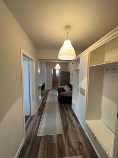 Apartament spatios, mobilat si utilat complet - Floreşti - 2