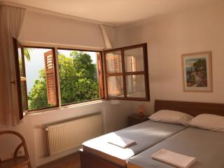 Apartments Ruža Mikelić - Rab - 1
