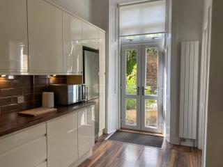 Lovely main door 2 bed apartment - Edimburgo - 2