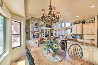 Torreon Crows Nest Mountain Home with Views! - 2