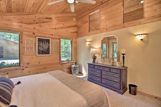 Spacious Cabin on Cross Lake Treehouse and Sauna! - 3