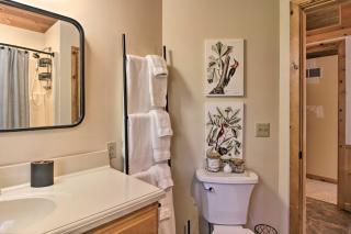 Spacious Cabin on Cross Lake Treehouse and Sauna! - 1