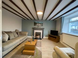 Miners cottage(1840)Nr. Brecon,Tower Zip & Bike Pk - Aberdare - 0
