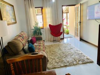 Casa com piscina em frente à praia - 8