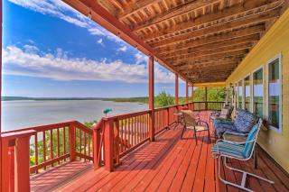 Waterfront Lake Eufaula Home Multi-Level Balcony - 0