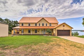 Waterfront Lake Eufaula Home Multi-Level Balcony - 9