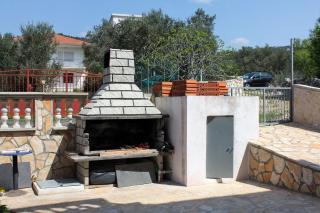 Apartments with a parking space Vinisce, Trogir - 4886 - Vinišće - 3