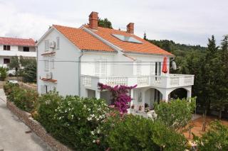 Apartments with parking space Barbat, Rab - 4962 - 0