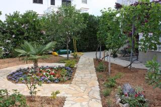 Apartments with parking space Barbat, Rab - 4962 - 4